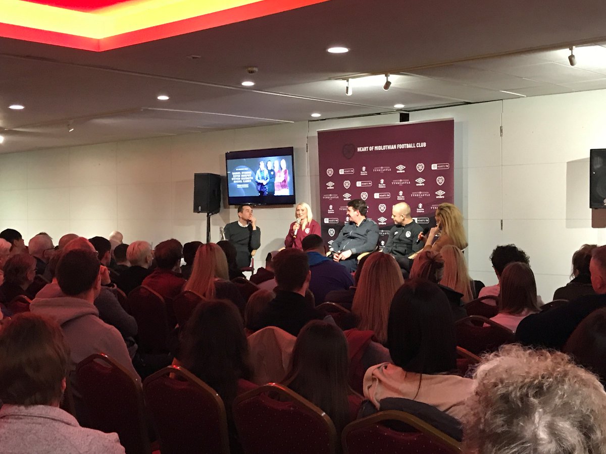 heartswomenfc's tweet image. Huge thank you to everyone who attended last night's event.
Fantastic to have Hearts' captains and managers together to celebrate the integration of #HeartsWomen 🤝♥️
#OnePassionOneClubOneHearts