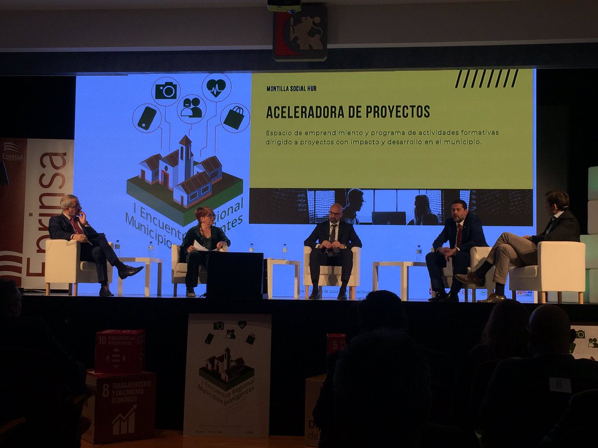 AEDempresas's tweet photo. #smartruralcordoba | @Ayto_Montilla creó una red de agentes innovadores en torno a un #socialhub para el desarrollo de proyectos participativos en el entorno urbano. ‘La actitud de la población es clave para el despegue del territorio inteligente’
#SmartAND #EconomiaAND https://t.co/HxmMhUVBYx