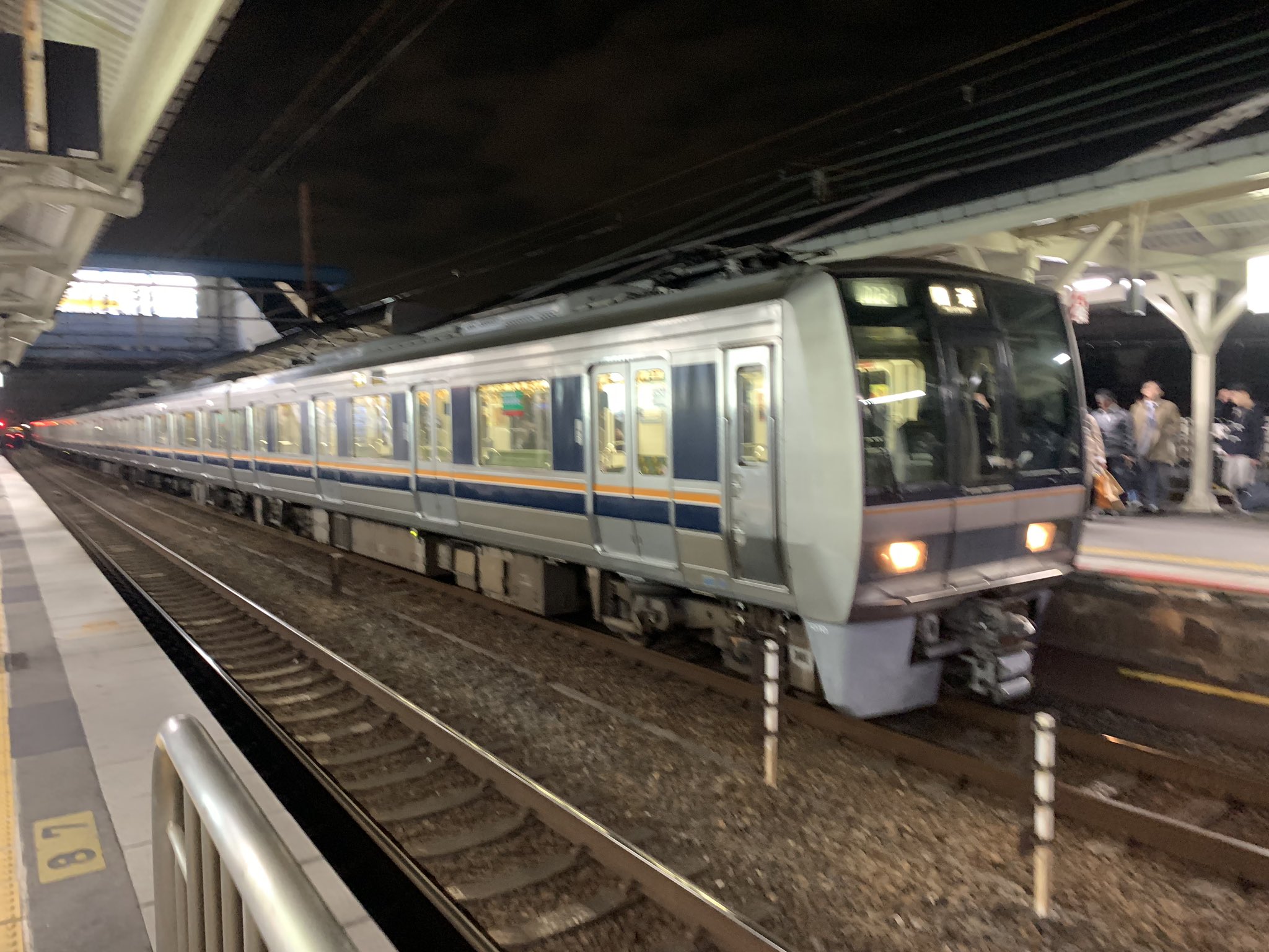 画像 おまたせいつものって感じ琵琶湖線で人身事故の為吹田止め発生 T Co Ddwqr8otfy まとめダネ 画像 おまたせいつものって感じ琵琶湖線で人身事故の為吹田止め発生 T Co Ddwqr8otfy まとめダネ