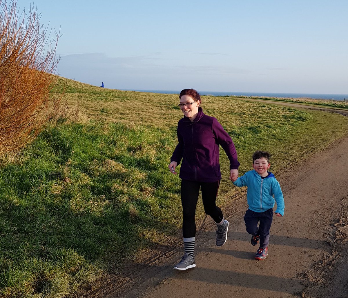 GreatRunLocal's tweet image. Share the love with your training buddies this #ValentinesDay and tag your partner in crime 👊🏻💙