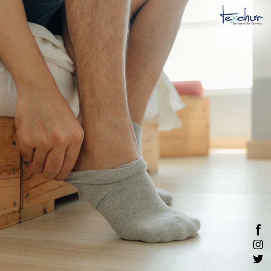 texchur's tweet photo. Our Diabetic socks provide a super comfortable touch for sensitive feet.

#Texchur #Socks #Feet #Comfortable #Diabetic https://t.co/s4w0i4urPT