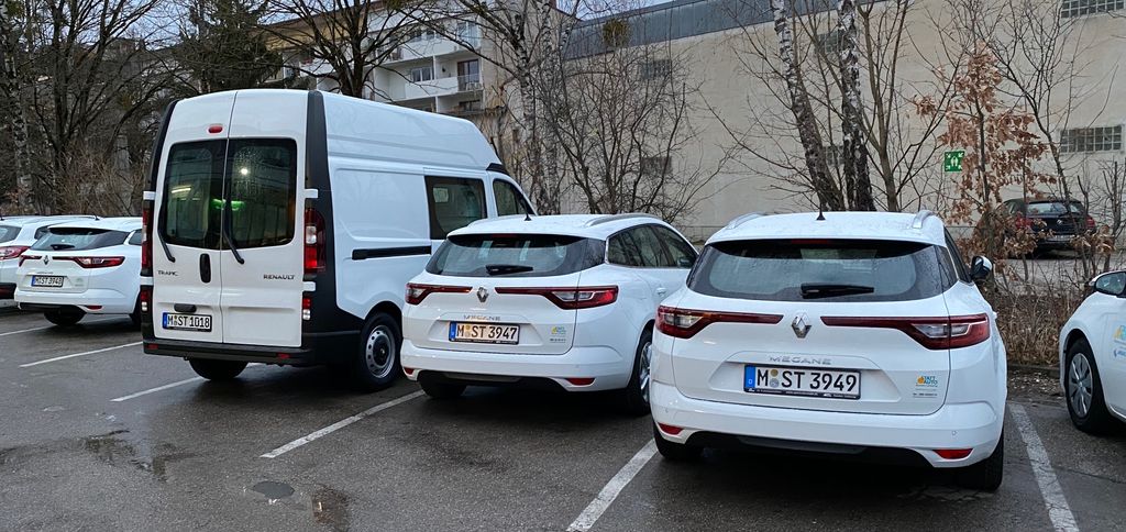 StattautoMUC's tweet photo. Und wieder ein paar frische weiße für unseren Fuhrpark 🥳
#STATTAUTO #München #CarSharing https://t.co/66ZRDmMeJy
