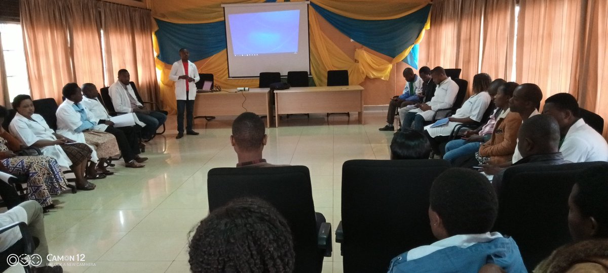 Bushenge_hos's tweet photo. Interesting Presentation on #RefractiveErrors by our #VisionCenter. Awareness on eye diseases to the staff and the community on the available #VisionCenter services. Your corrected vision, among our top priorities! @RwandaHealth @DianeGashumba @OTuganeyezu @RwandaWest https://t.co/2roAa0pkhi