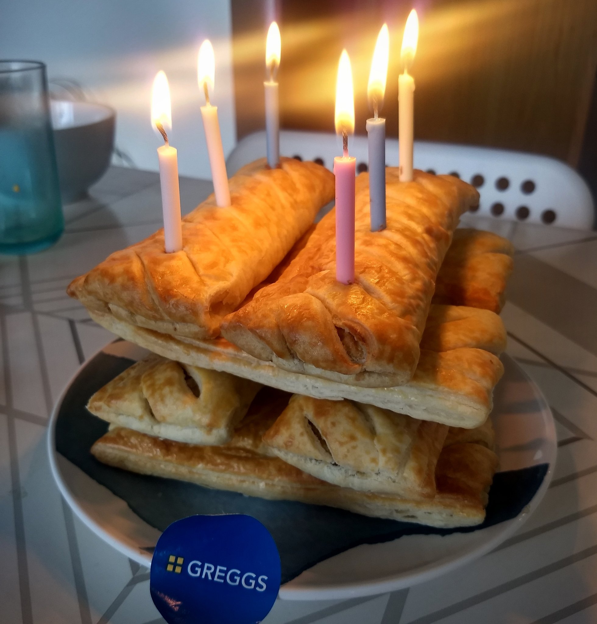 EQusr7WXUAUljdK.jpg:large