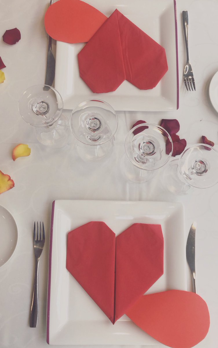 On fête la saint Valentin au lycée Jules le cesne ☺️