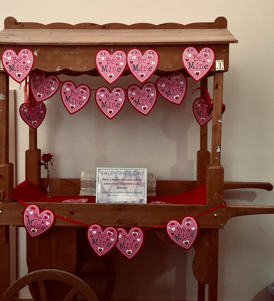 PrioryRuskin's tweet photo. Cupid’s helpers have been busy delivering Valentine’s Day treats this morning – Ruskin is feeling the love! Great to see friends thinking of friends…“Rare as is true love, true friendship is rarer.” – Jean de La Fontaine. https://t.co/UYZZJOOcYo