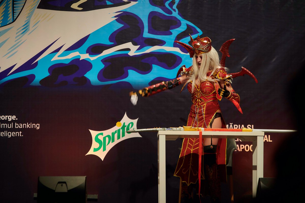 Sylvan_ass's tweet photo. Tfw your NOTP ship becomes canon
(P much me in the Borderlands fandom)
Also Whitemane is now a fujoshi don't @ me.

@projebonblade Dark Inquisitor Whitemane design by @ZachFischer for @OJessicaNigri 

#worldofwarcraft #cosplay #mycosplay #projectebonblade https://t.co/IjsnUjlORa