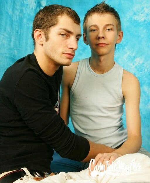 Joth29426271's tweet photo. #OliverStrelly follando a un #twink #apelo πππ
#gayfuck #hardcock #BenHuller #barebackslut #barebackbreeder #gaybareback #gayass #bisexualguy #pornstar #Oliver #Strelly #fetish #Spain https://t.co/UNSaYDE43J