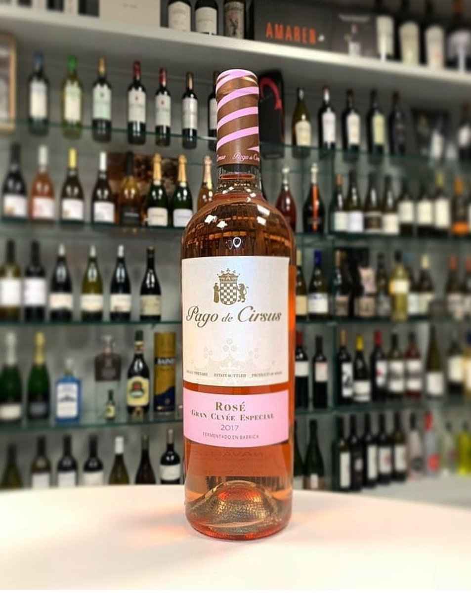VINCELONA (@vincelona1) on Twitter photo Feliz San Valentin!
Para esa pedazo de cena romántica que estás preparando, te recomendamos este rosado de <a href="/PagodeCirsus/">Pago de Cirsus</a>
Un rosado de Tempranillo y Syrah, que le dará a tu cena aromas de flores. Y que mejor que brindar con este vino color rosa Provenza para celebrar el amor. Feliz San Valentin!
Para esa pedazo de cena romántica que estás preparando, te recomendamos este rosado de <a href="/PagodeCirsus/">Pago de Cirsus</a>
Un rosado de Tempranillo y Syrah, que le dará a tu cena aromas de flores. Y que mejor que brindar con este vino color rosa Provenza para celebrar el amor.
