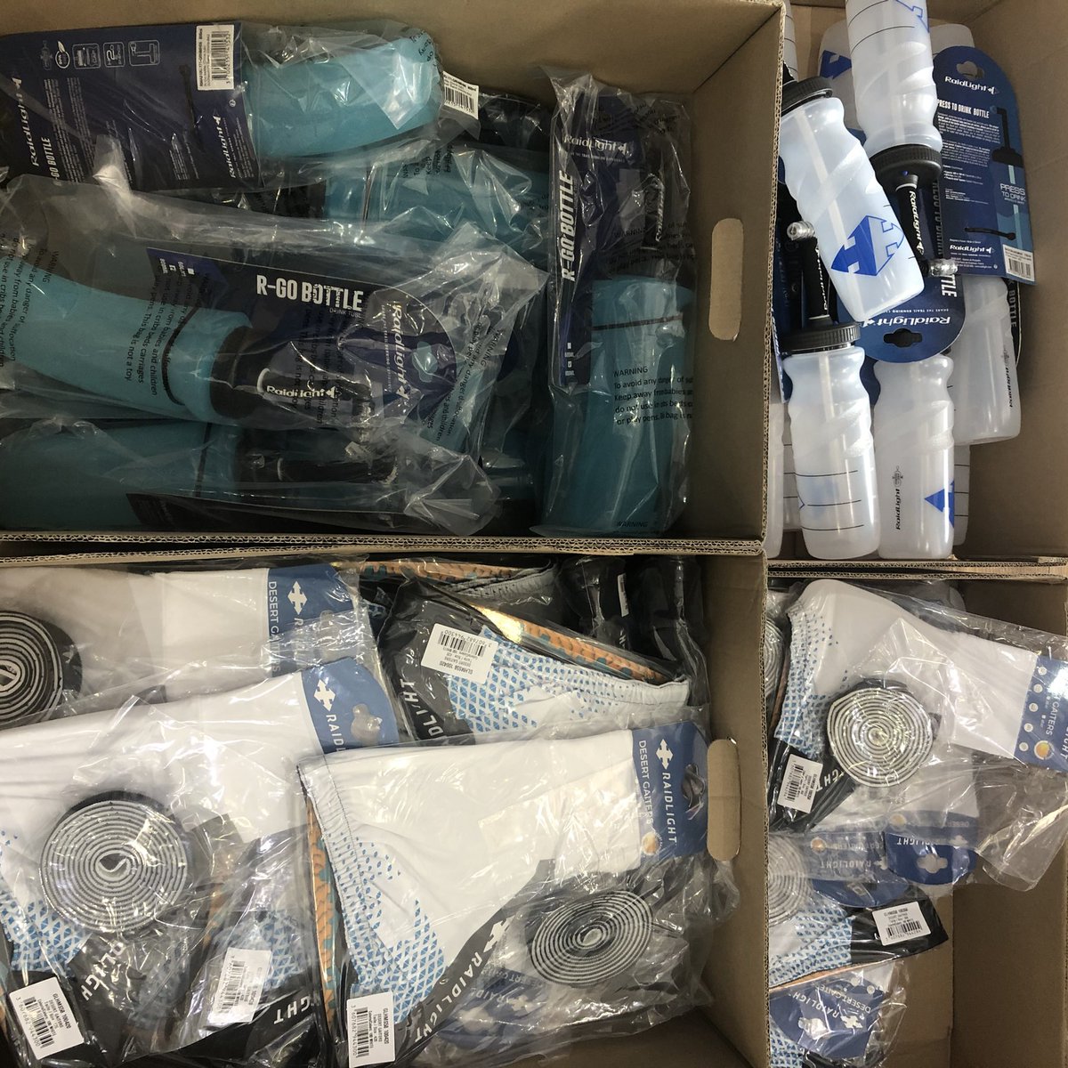 Delivery of Raidlight bottles and Desert Gaiters arrived today. Get those orders in now! Go, go, go!#myracekit #enjoyyouradventure #raidlight #mds #marathondessables