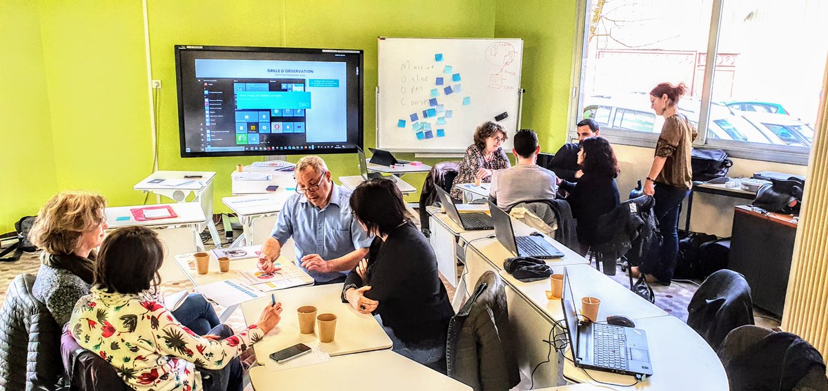 "Et si j'accompagnais" la 1ère formation construite par <a href="/Hinaura_hub/">Hinaura</a> à destination des aidants numériques - Deuxième partie de la formation animée dans <a href="/Departement_AIN/">Département de l'Ain</a>  #numeriqueinclusif