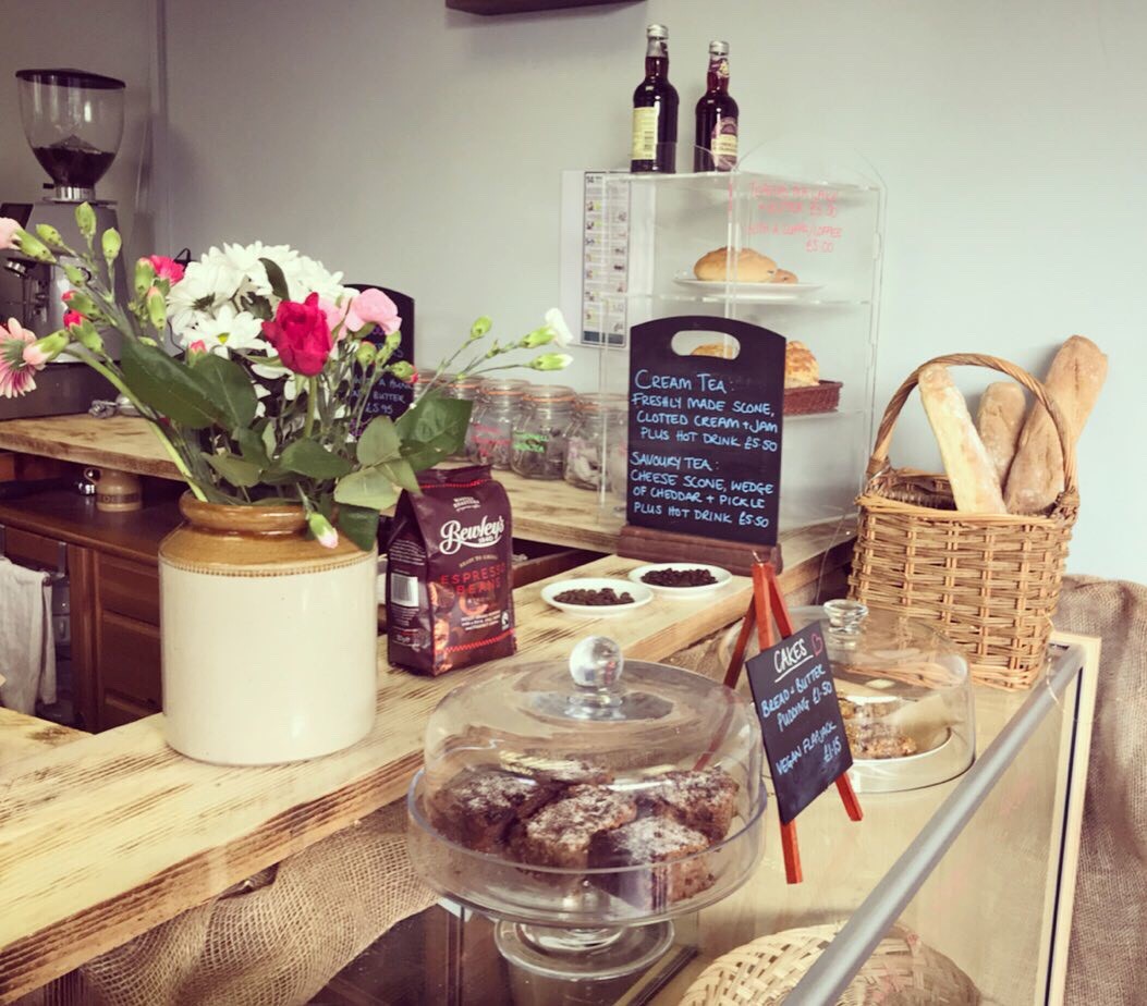 Big warm welcome to the Carwardine family for Cindy &amp; Lee at The Corner House Bakery. Now serving our Versante <a href="/soilassociation/">Soil Association</a> <a href="/fairtradeuk/">Fairtrade Foundation</a> espresso coffee blend. If you’re in Axminster, make sure you pop in! 🍞☕️ #craftcoffee #bakery #axminster #organic #fairtrade