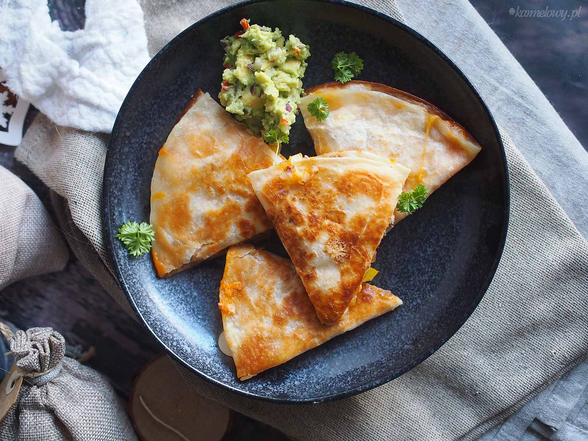 karmelowypl's tweet photo. Quesadillas ze stekiem i papryką / Steak and bell pepper quesadillas
https://t.co/qfTvL0vOON https://t.co/3YDQR0lbv6