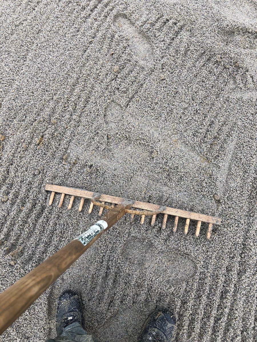 TeamLilleybrook's tweet image. Base layer of 180 tonne Preston Manor stone has now been applied to the new chipping green ✔ We now move onto the rootzone layer next week #LilleybrookGC #chippinggreen #stonelayer