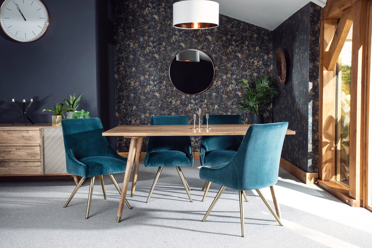 We're in love with Pantone Colour of the Year - Classic Blue 🔵
How are you incorporating blue into your room styles?
#Stollers #Cumbria