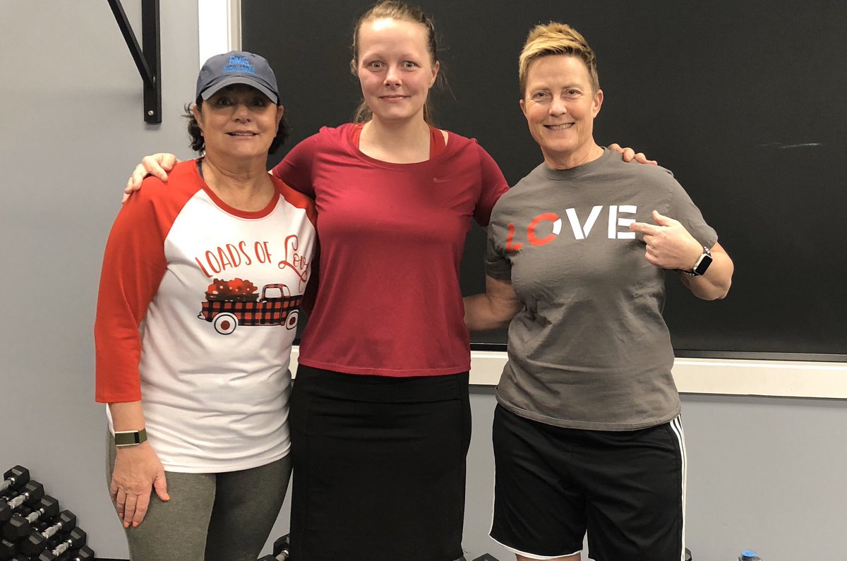 REFlaugher's tweet photo. Starting this Valentines Day off with my morning crew. Todayโs workout was definitely not showing us any love! Whew! #ForestFitBody #Unstoppable #FitLeaders https://t.co/QBtVLxMHe0