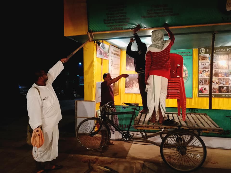 vihe_vbn's tweet photo. Getting ready for the ILS in Mayapur. Come to see us at the Gita Bhavan area from tomorrow 10 a.m. https://t.co/bOWEkiuNdz