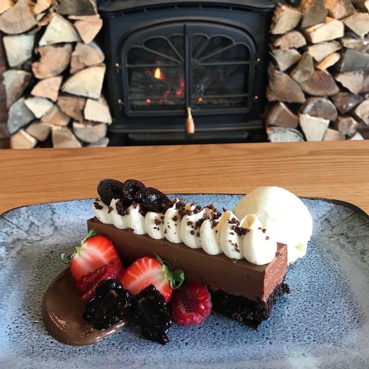 strangenewwor's tweet image. @TheOldSpring #valentinesday #desserts #cambridge #chocolate