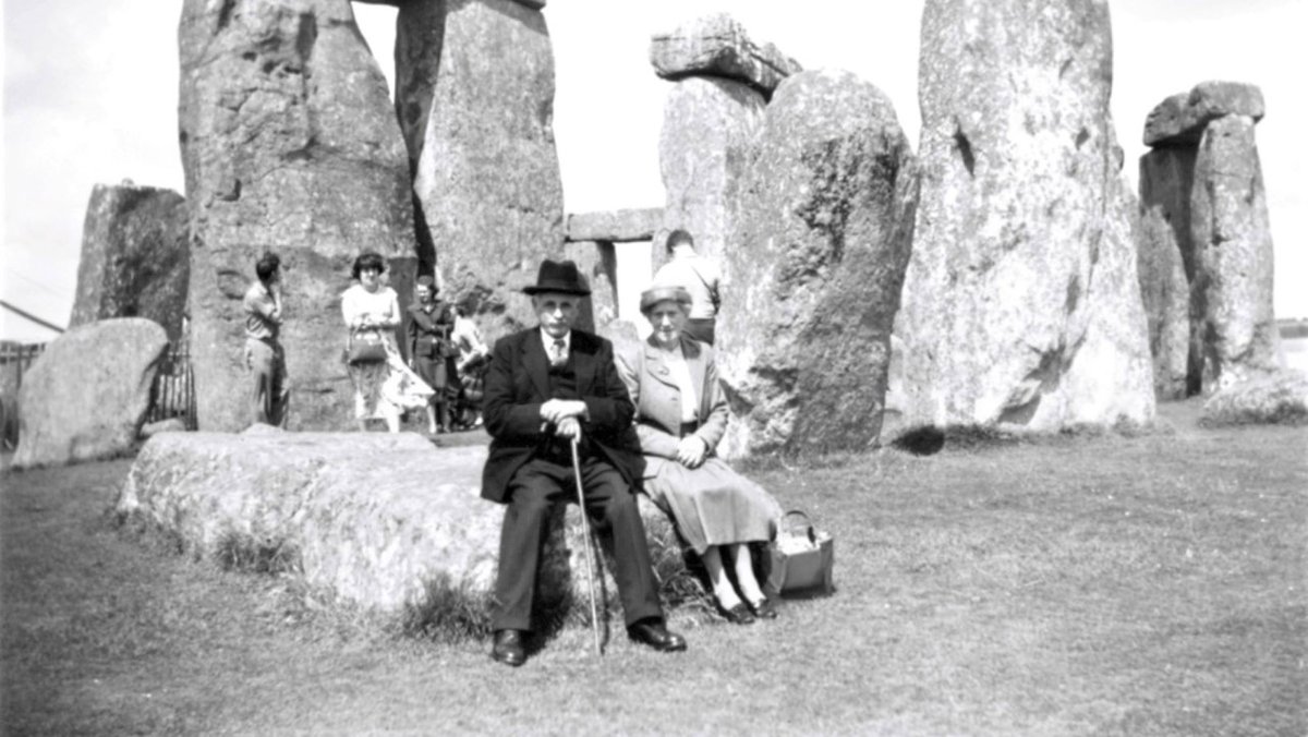 EH_Stonehenge's tweet photo. 💖 Here's Welsh hill farmer Tom and Maud enjoying a rare day out in 1955. Tom was passionate about ancient history so Stonehenge was a highlight.💖

This pic is part of 'Your Stonehenge - 150 years of personal photos' at the Visitor Centre. See more ➡️ https://t.co/zwWwZYFt8h https://t.co/5EA0xybxu1