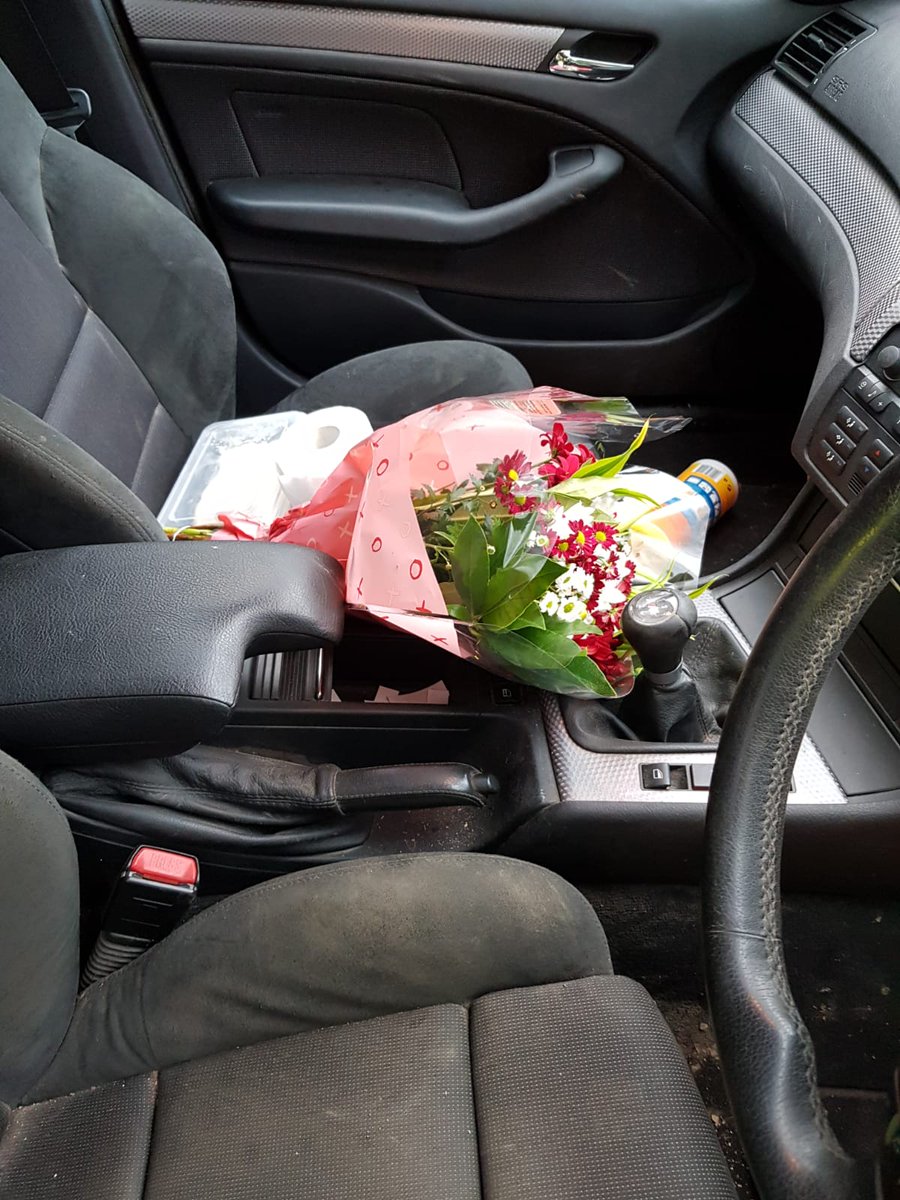 DerbyshireRPU's tweet image. Cromford. If your Valentine&apos;s Day date is male, 37 years old, disqualified from driving but still drives a 2004 BMW (badly) - he&apos;s not stood you up. He tried his best to get to you but failed. Arrested - we&apos;ve got him all to ourselves in an ensuite room. 🥰 #ValentinesDay