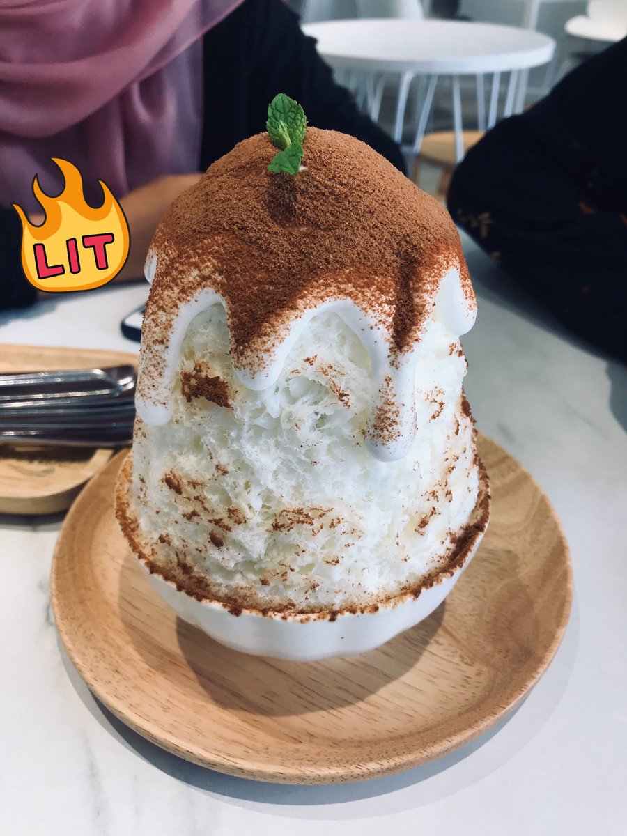 Yoohoo / Shiro-Yuki Dessert Cafe