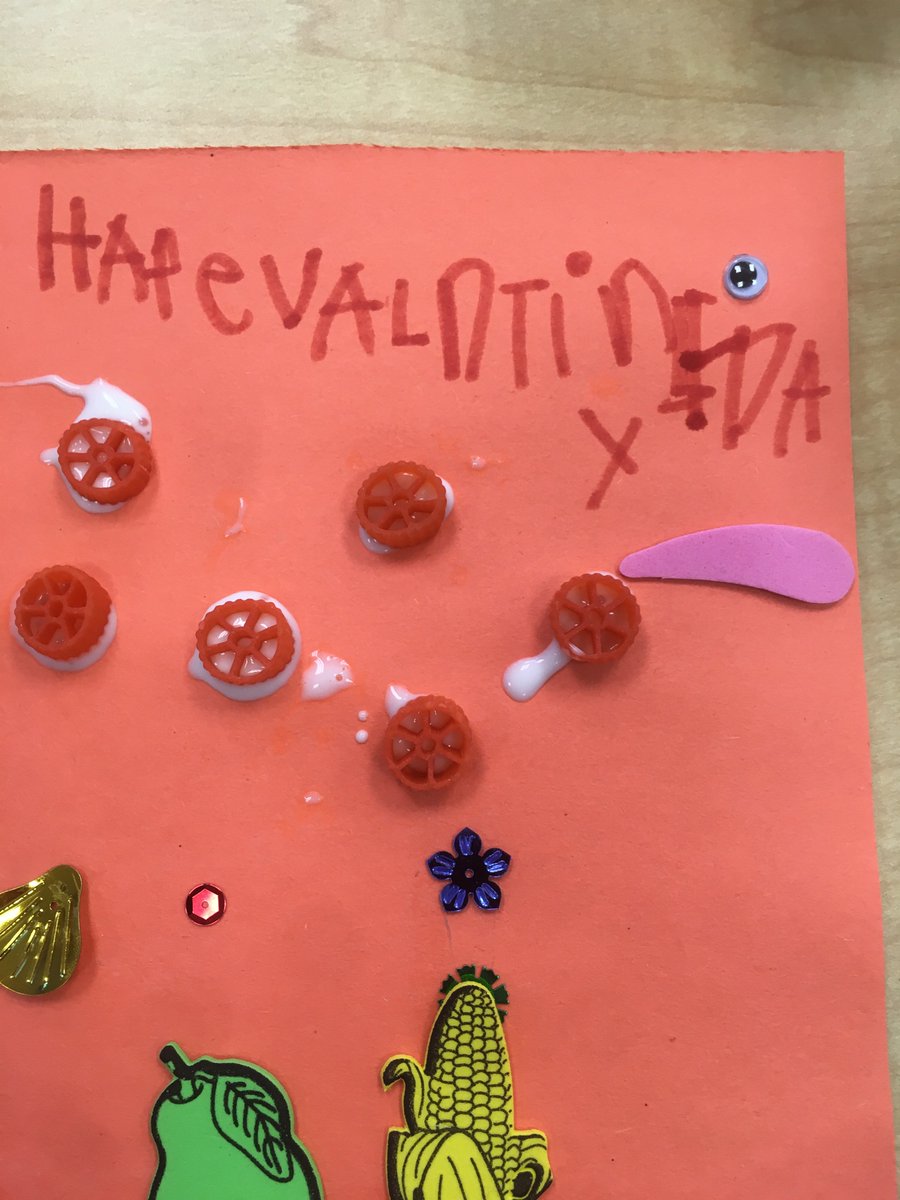 Bogotapreschool's tweet photo. Steen preschoolers are excited for Valentine’s Day! From drawing and writing, to sticky glue and play dough hearts, we know whats on their minds. @BogotaPublic @LMSteenSchool
#howmanyhearts #howdoyouspell #sounditout #prekwriting #prekart https://t.co/5NaegnRPPw