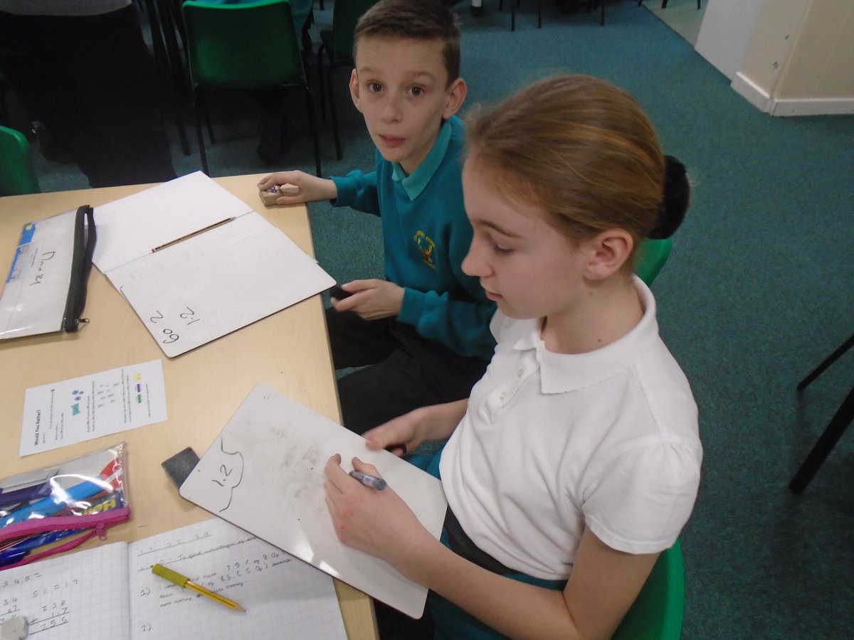 ClaveringTS27's tweet image. #6JB and #6CP have been playing 'Would you rather?' by using % of amounts to find out what outcome is best!