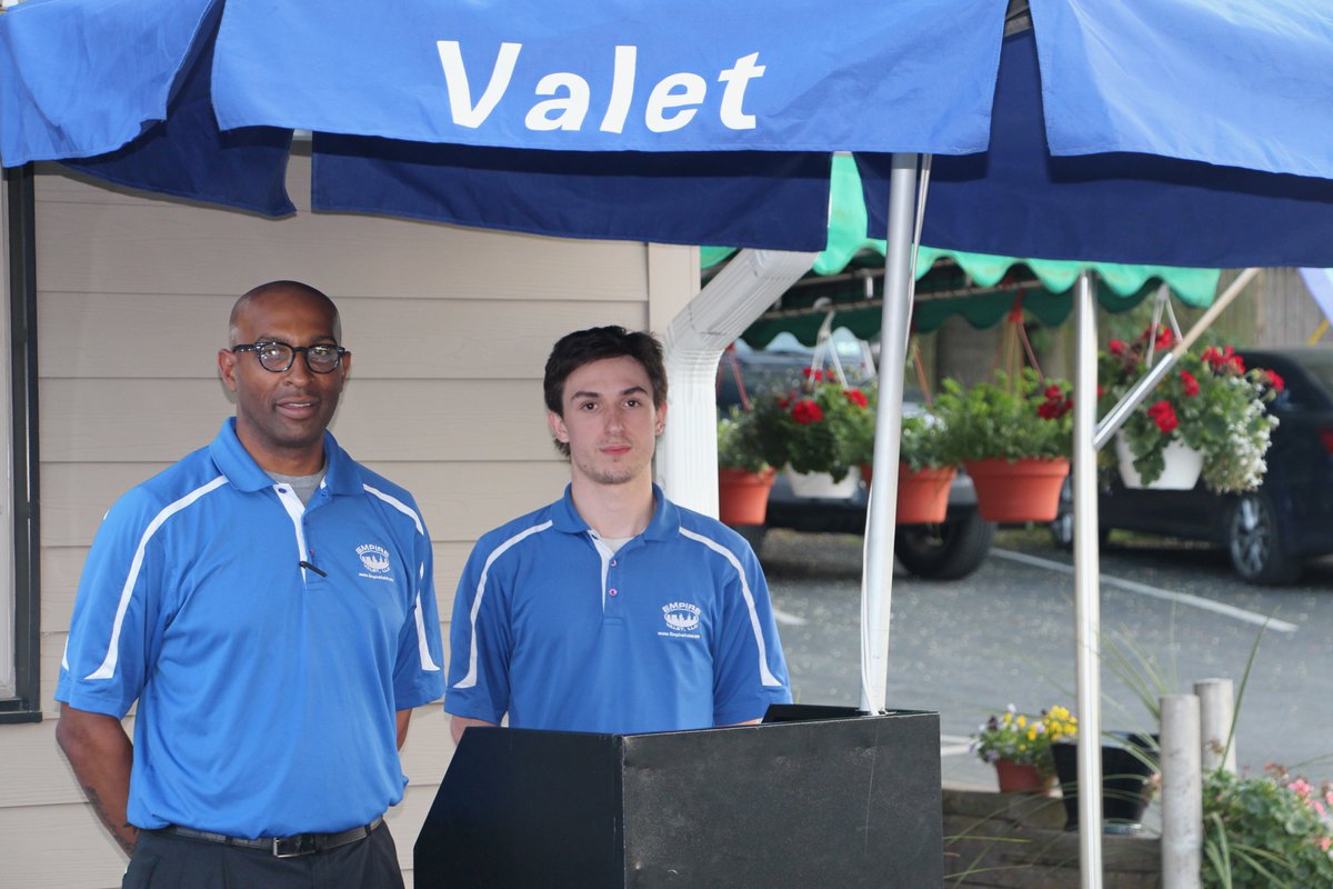 Today is all about #love, and there’s nothing we love more than providing our services to our customers each day! Happy Valentine’s Day ❣️
#empireparkingsolutions #valet #valetservice #parking #philly #phillyburbs #delaware #delco #newjersey #valentine #valentinesday #bemine