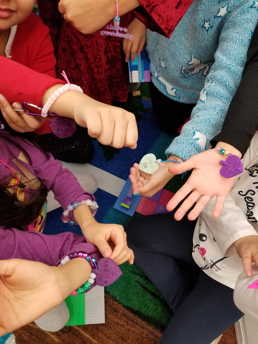 Nicole Midura tweet media