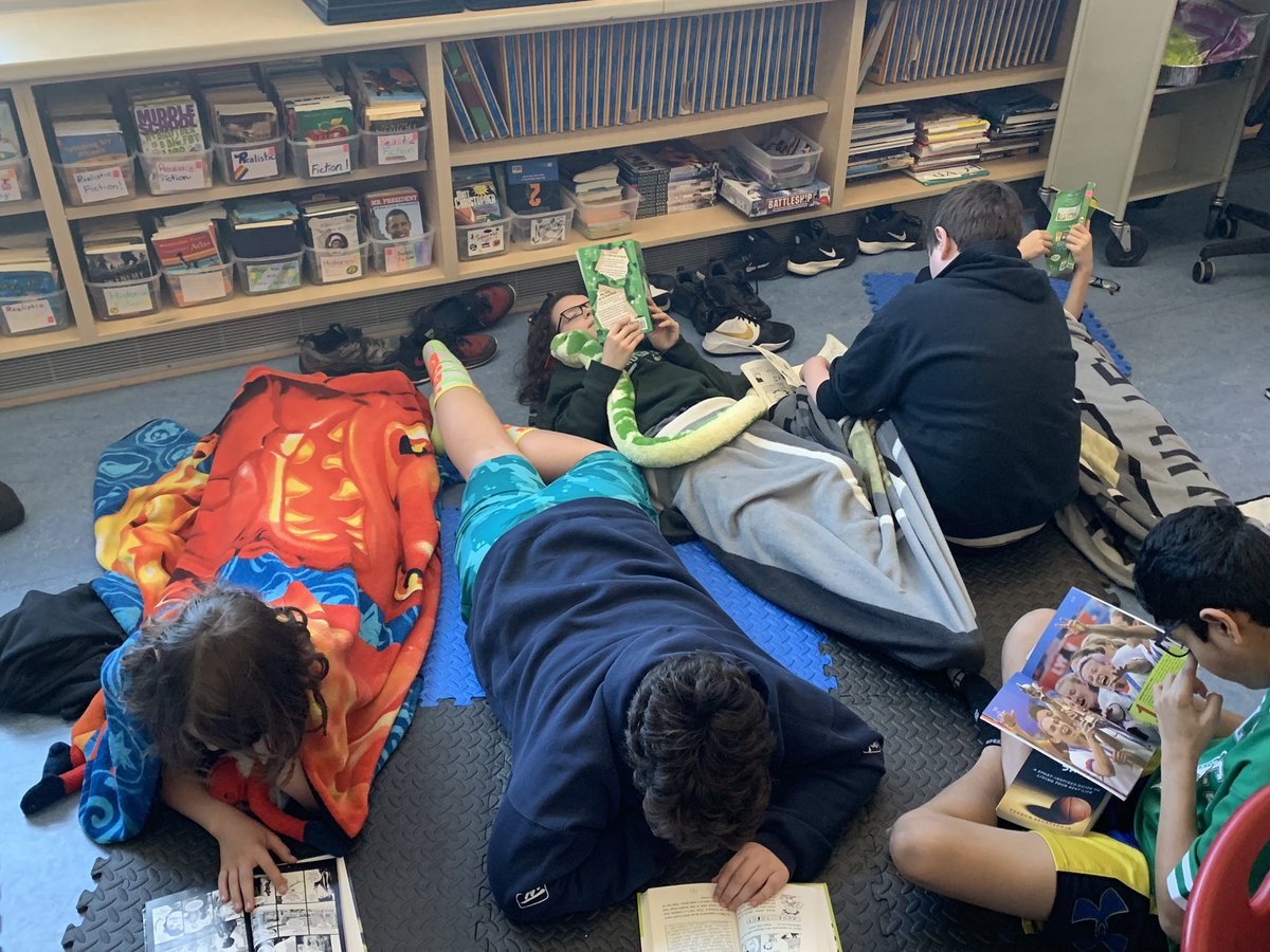 MrsHopkins323's tweet photo. What’s better than getting the chance to sit down and relax with a great book? #shrewsburylearns #wearesherwood https://t.co/xJVByLip6g