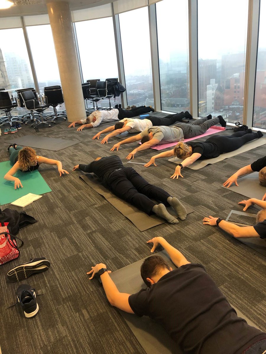 Colliers_UK's tweet image. Our Manchester office has been busy engaging the team in our #wellbeingprogramme! With nutrition and gut talks with Daniel Campbell, Head Coach at Heald Green Fitness, onsite massages and fortnightly #yoga, our aim is to ensure we have a happy and #productive workforce🌞