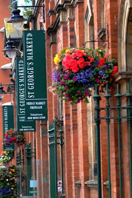 Love is in the air this weekend @StGeorgesBEL so bring that special person in your life & enjoy live music, delicious food & an electric atmosphere! Enter our fantastic competition to win a £50 voucher for @stock_kitchen a beautiful bouquet of flowers & a cuddly toy.