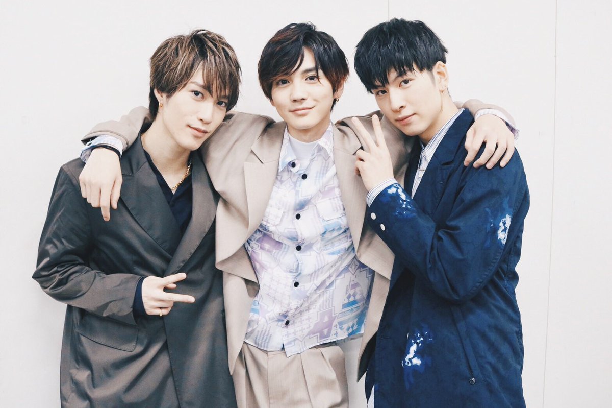 therampagefext's tweet photo. 長谷川慎です👦🏻

『貴族降臨 -PRINCE OF LEGEND-』
 完成披露試写会＆ファンミーティング
2日間ありがとうございました😉

今回涼太さんのソロ楽曲『Possible』を樹さんと僕で振り付けをし、
パフォーマンスさせて頂きました😌🤝

映画は3/13(金)全国ロード��ョーです‼️

皆さん是非劇場でご覧下さい😆 https://t.co/rj6FMTdgdA