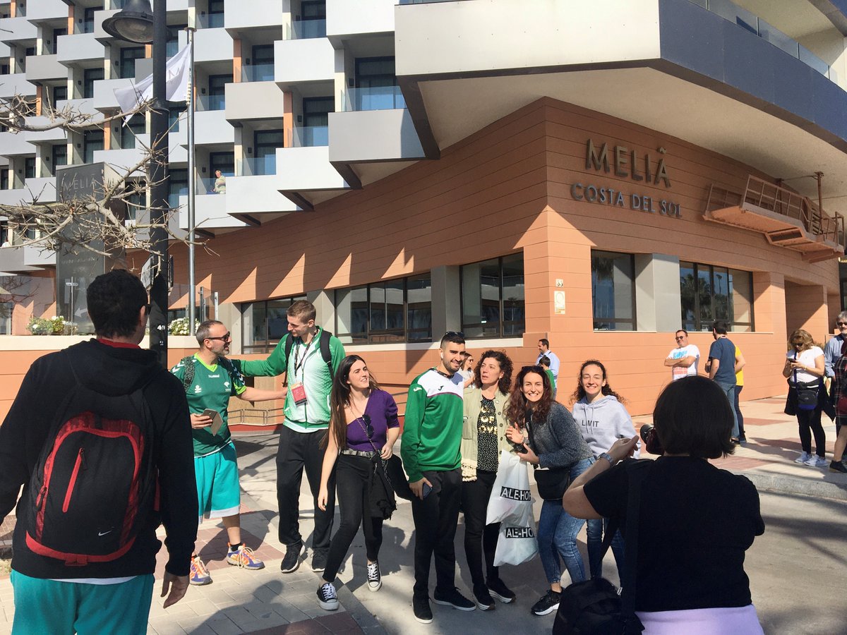 Queremos agradecer a la afición malagueña su apoyo y su respeto a los equipos participantes de la #CopaACB en los alrededores de nuestro hotel.

#emocionarte #CopaACB #torremolinos #malaga #costadelsol