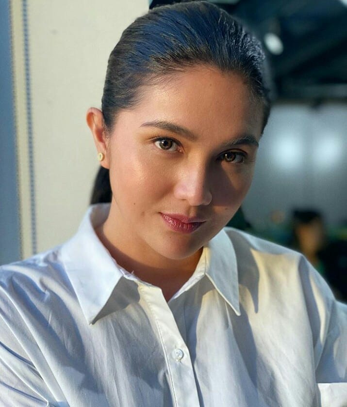 arahbeacabando's tweet photo. happy heart's day Daniela imissyou😘 @DimplesRomana https://t.co/HCxI5xCVvc