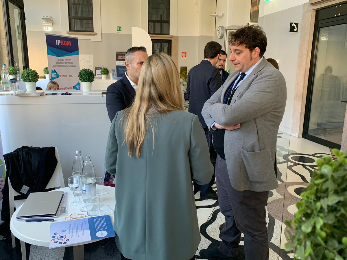 IngecomItalia's tweet photo. #SicurezzaICT20 @soiel_it - Momento networking. Grande interesse per le soluzioni dei nostri Vendor. Vi aspettiamo! 
#SicurezzaICT https://t.co/F6EUOTWEQj