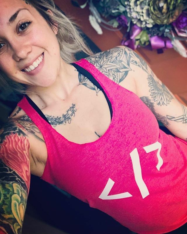 devherobrand's tweet photo. Reposted from @var_lexirey Loving @devherobrand shirts ! Perfect for the gym too! 😬 .
.
.
.
#womenwhocode #javascript #developer #html #css #teamdevhero #workoutmotivation #fitness #fitmom #computerscience #womenwholift #tattoos #tattoo #tattooedwome… https://t.co/MoZ84vvSgq https://t.co/5uFFTpBR8A