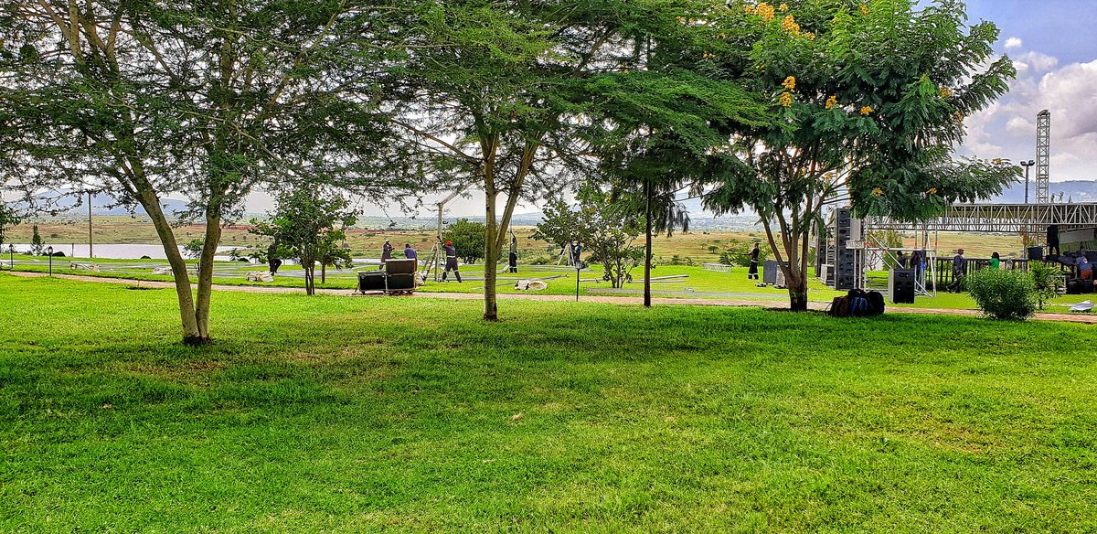 Folks...The SET UP!!!!....#CountryRoadsMacha is about to get SMMMMMMMMMOKIN!!!!...Grab your tickets NOW at only Ksh 1,000!!!...Valentine's SPECIAL!!!....Offer runs out at EXACTLY 6pm!!!!!

Dial *229*30# NOW!!!!

<a href="/CountryRoads_Ke/">#CountryRoadsFestival</a>
Spread the WORD!!!!!!!!!!!!!!