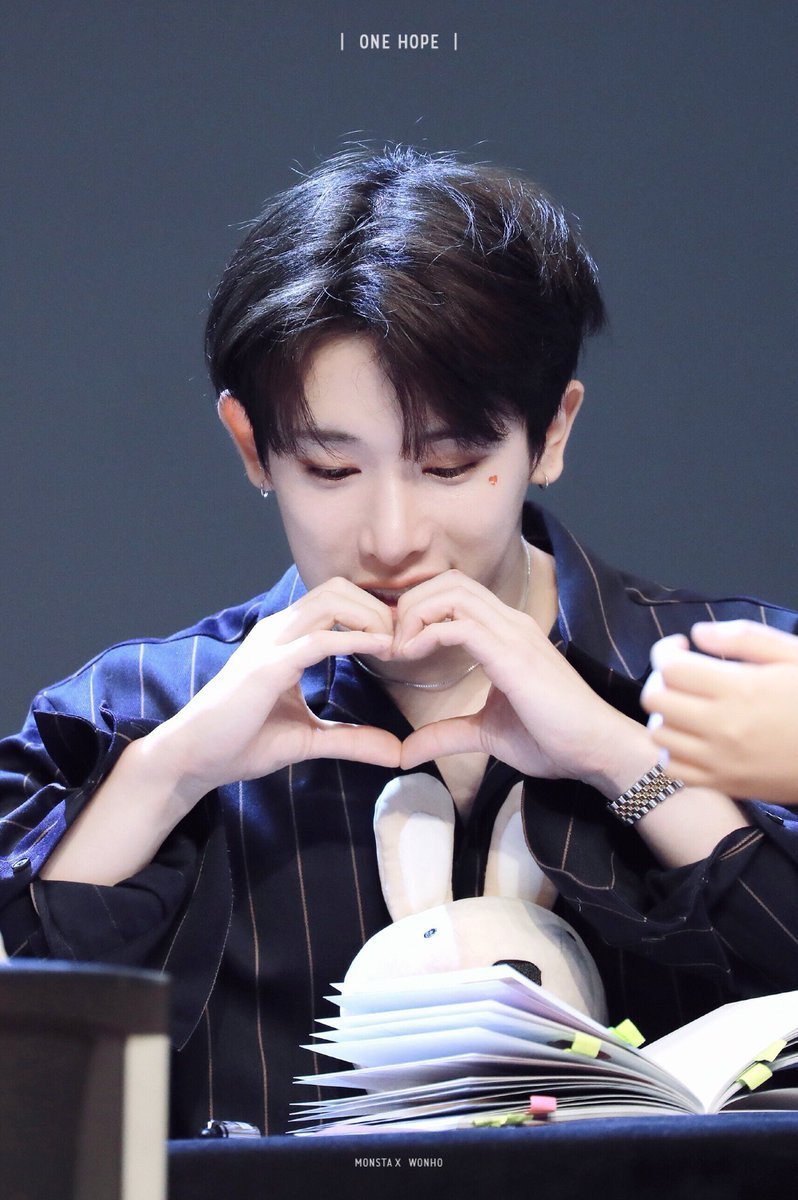 I miss Wonho. [ 100 ] #AllAboutLuvOutNow  @OfficialMonstaX  @STARSHIPent  @Epic_Records