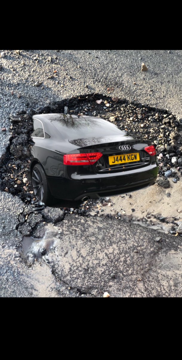 ollieweaver93's tweet photo. @1Jackwatson And the time you parked in a pothole https://t.co/kpA1HTlgsk