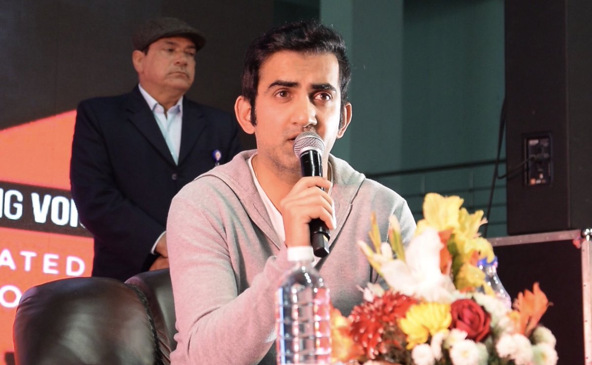 GautamGambhir's tweet photo. Everyone including my family, advised me against politics. But I was sure that if I could change even one person’s life, it will all be worth it! 
#SRCC #StudentConnect https://t.co/jOtQ6wUyjF