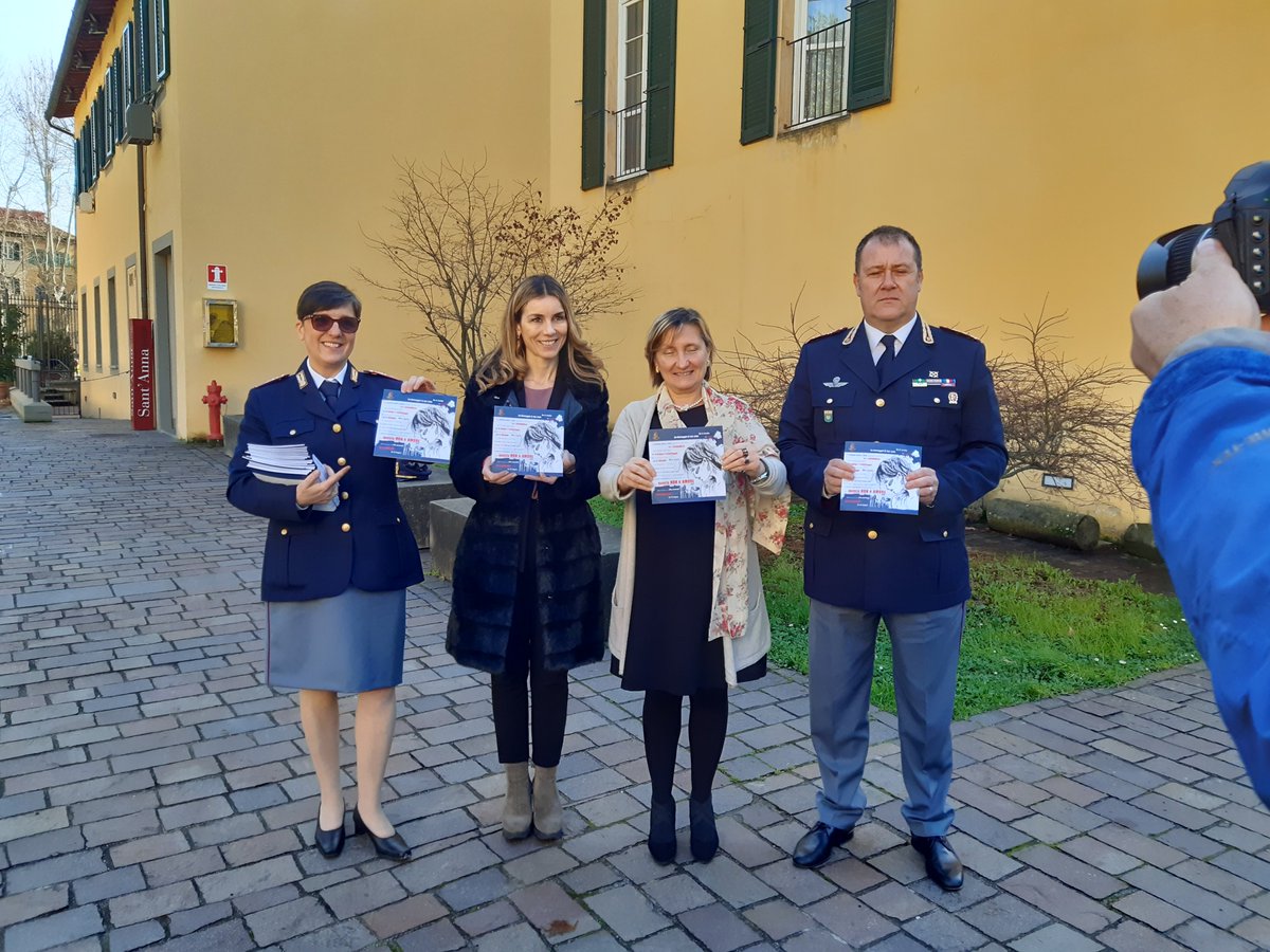 ScuolaSantAnna's tweet photo. #QuestoNonEAmore
Nel giorno di #SanValentino, la @ScuolaSantAnna #Pisa è onorata di aver ospitato una tappa della campagna informativa della @poliziadistato contro la violenza di genere. La rettrice #SabinaNuti: "Istruzione e sensibilizzazione fondamentali, noi in prima linea" https://t.co/js3efNDJxs