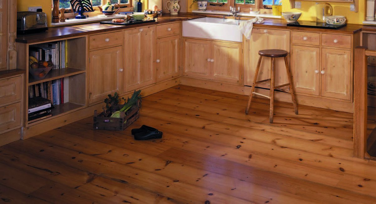 Want to give your woodwork some love?

For #ValentinesDay, we're giving away a 500ml tub of Liberon Finishing Oil to one winner.

For your chance to #win, reply telling us what you'd use our oil for.

Competition closes at 11.59pm on 16 Feb. T&amp;Cs apply - ow.ly/7Tfd50ybRBJ