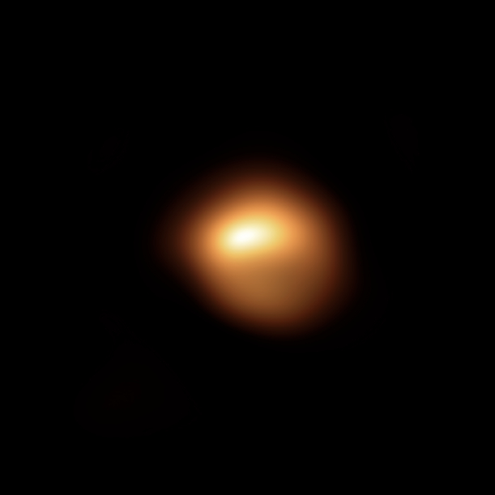 cieletespace's tweet photo. Ça vient de tomber !🌟Une équipe d'astronomes a zoomé sur la surface de Bételgeuse. Premier constat: une immense tache sombre est apparue à sa surface !😮
On vous explique tout ici👉https://t.co/PVHTyvzzs2 https://t.co/BFuCDO3uyD
