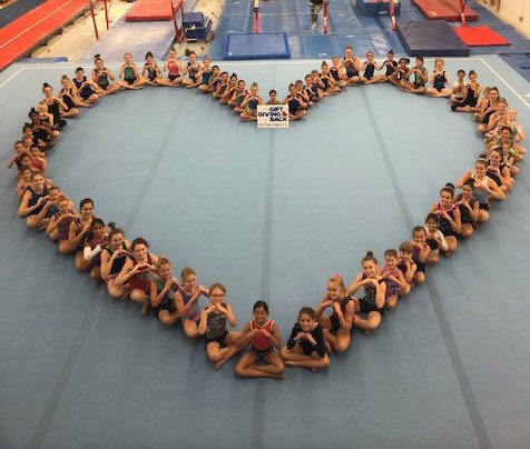 giftgivingback's tweet photo. From our family of thousands of young volunteers to yours, wishing you a Happy ❤️ Day and wonderful #FamilyDay weekend! #kidsfeedingkids #ValentinesDay2020 https://t.co/Dh9i5X7F2L