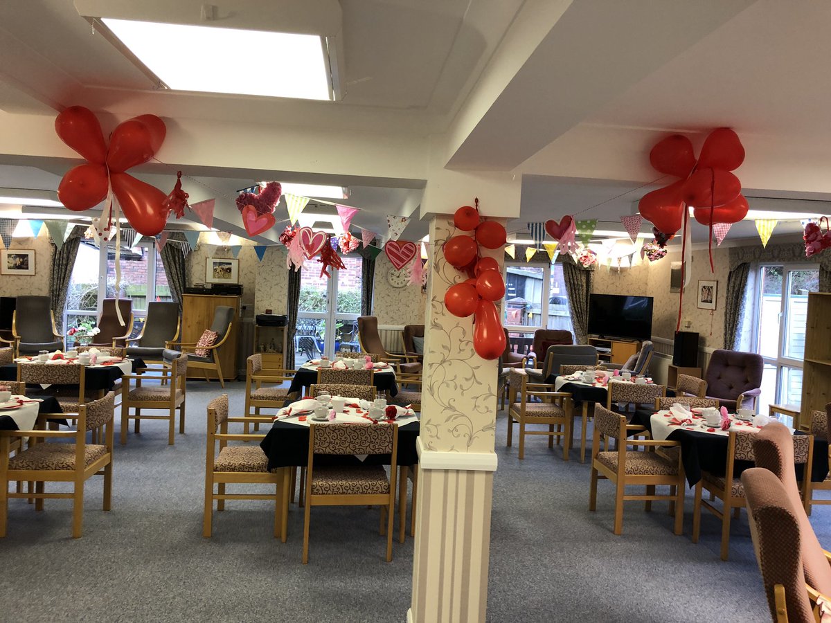 Lorna Clare tweet media