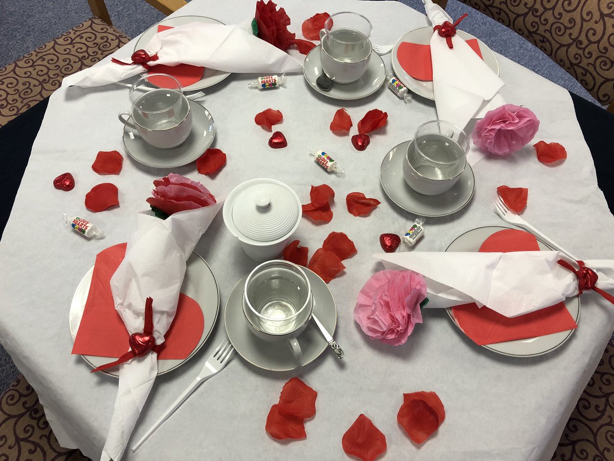 Lorna Clare tweet media