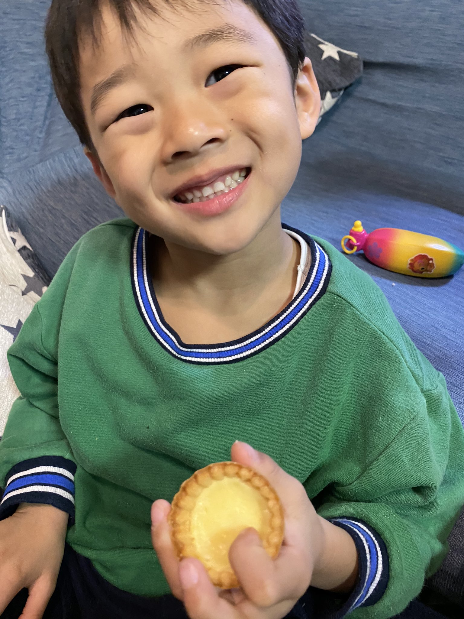 野性爆弾 ロッシー バレンタインデー 嫁 娘 息子 ありがとう 世界で一番嬉しいチョコだよ 手作り 今年は 石 野性爆弾ロッシー 息子は 最後の幼稚園で たくさんのチョコもらってました 良かったね で 娘は 初幼稚園のみんなに チョコを