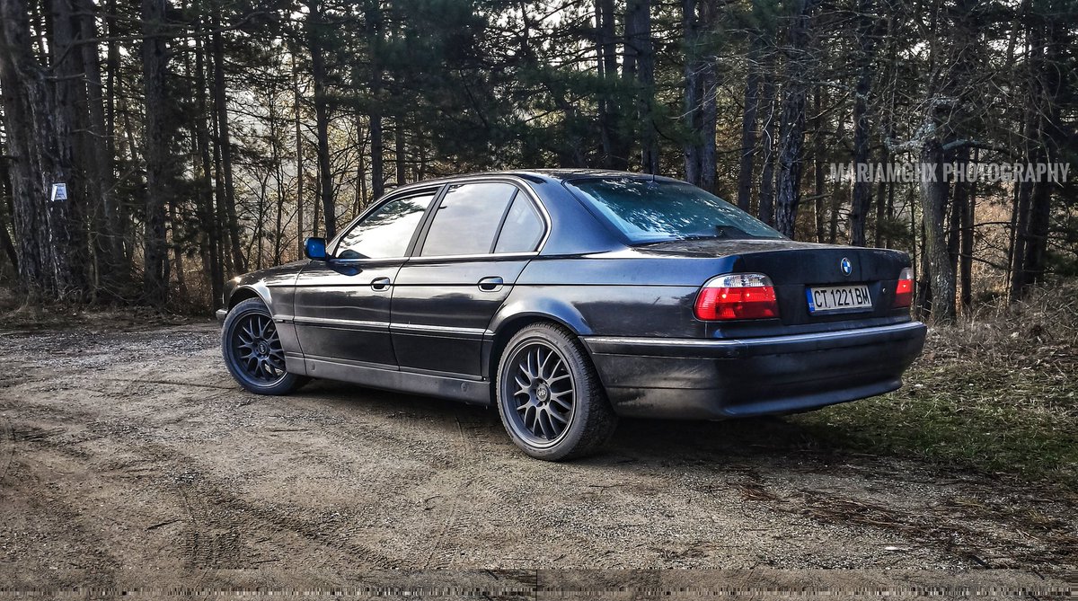 MariaMGHx's tweet photo. ⚫ Bummer ⚫
BMW 7er 728i E38
@BMW
#automotivephotography #carlifestyle #carlover #carlovers #caroftheday #carpassion #carphotography #carphotos #drivetastefully #bmw #beamer #bummer #7er #e38 #bmwe38 #bmw7 #bmw7er #728i #MariaMGHxPhotography #bmwrepost https://t.co/HRukbAceng