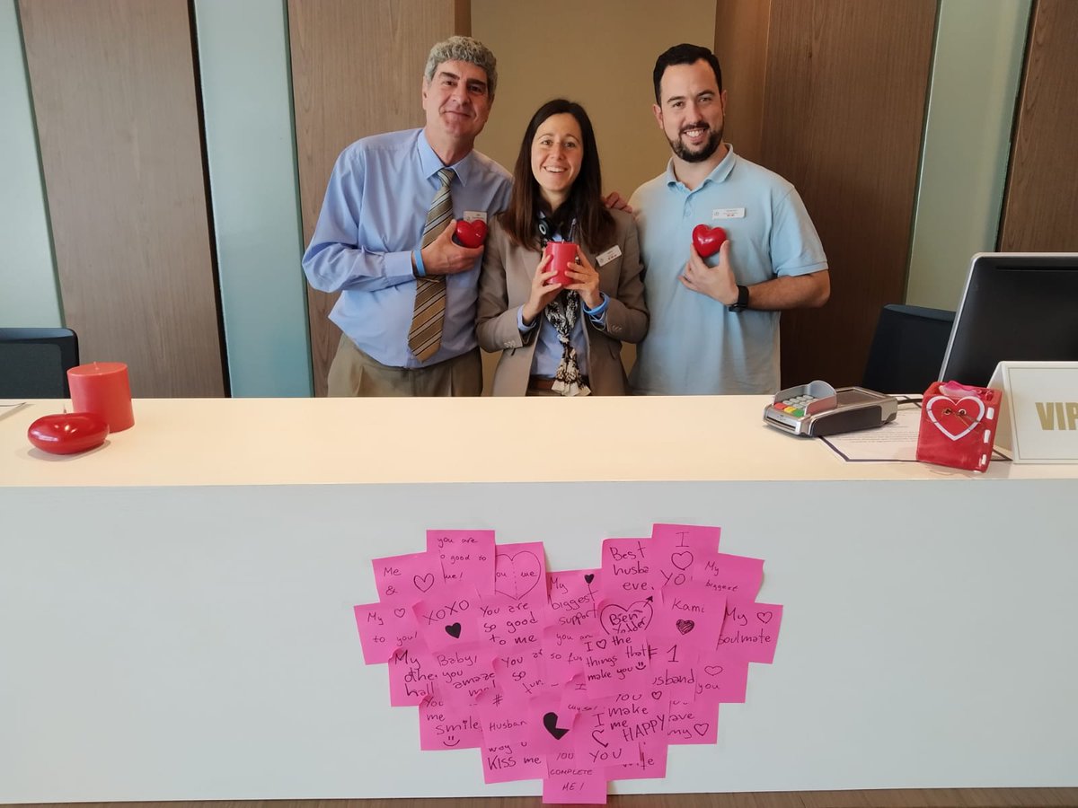 JoseAnimacionPQ's tweet photo. Happy #ValentinesDay2020 from #PuebloQuinta to all of our members, guests and team members!!! Have a day full of love!! 💘🌹✌ #DiamondResorts #DperfectService #StayVacationed #LetUsEntertainYou https://t.co/X4TrjqF3dG
